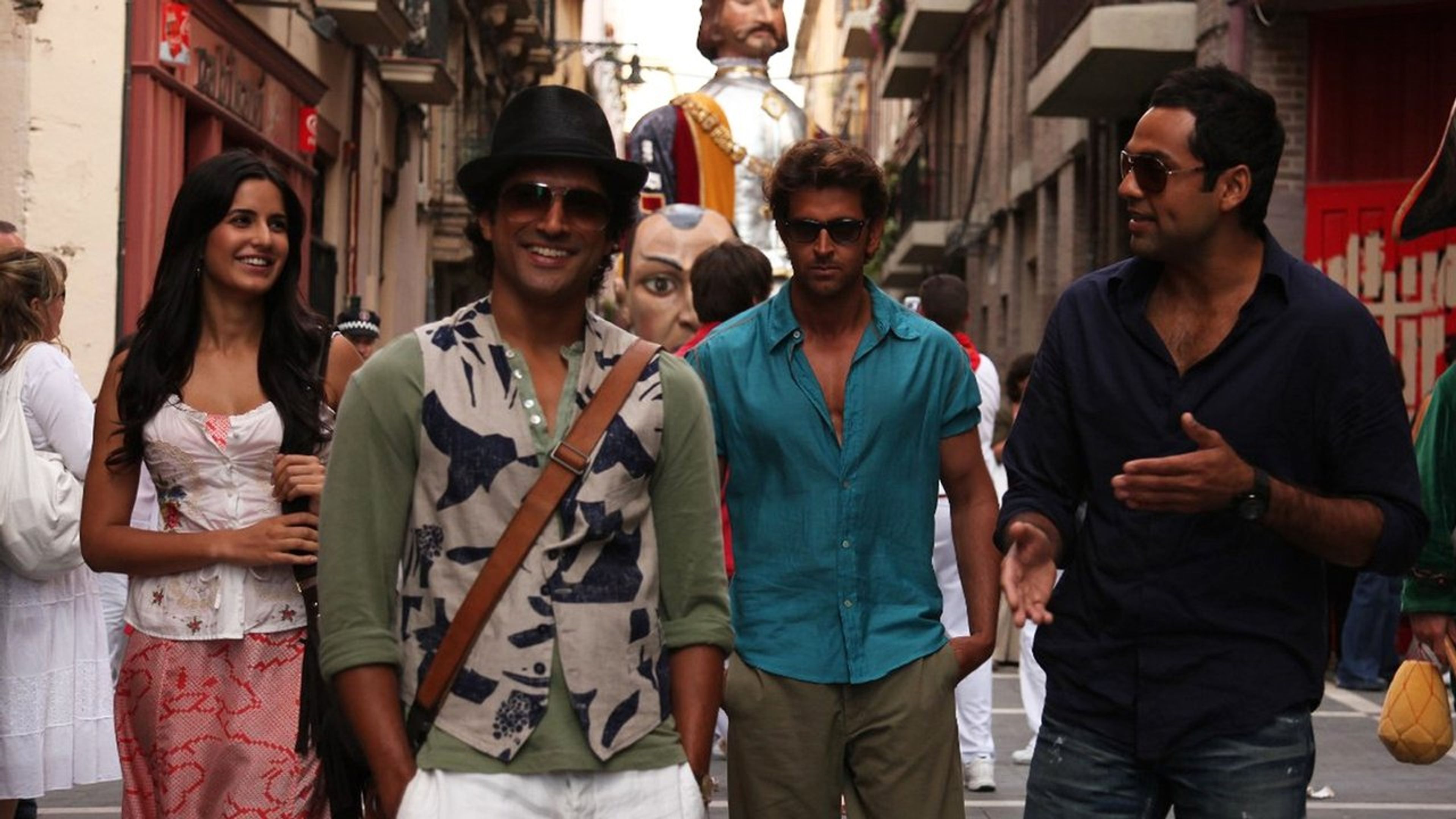 Backdrop of Zindagi Na Milegi Dobara