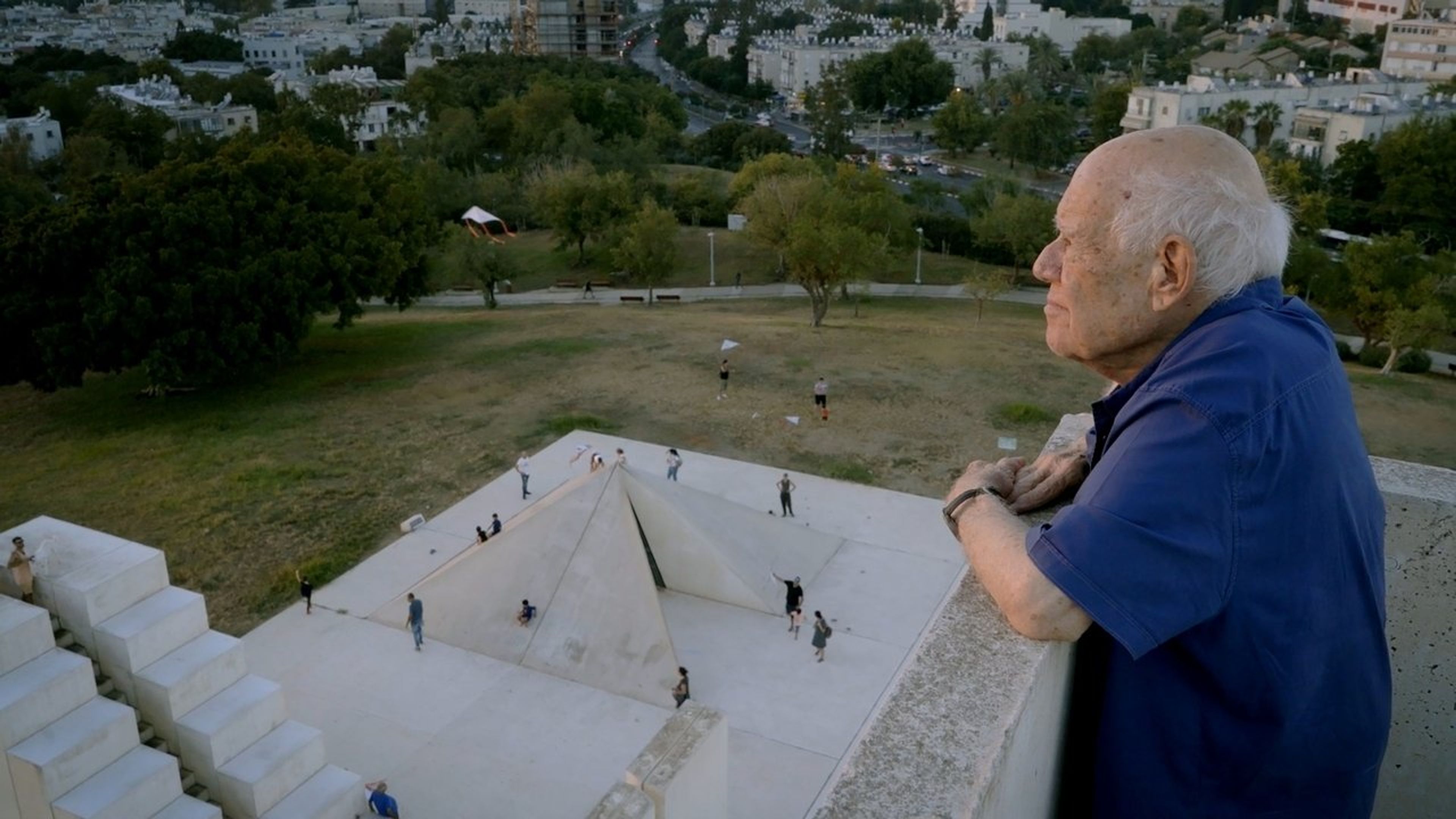 Backdrop of High Maintenance