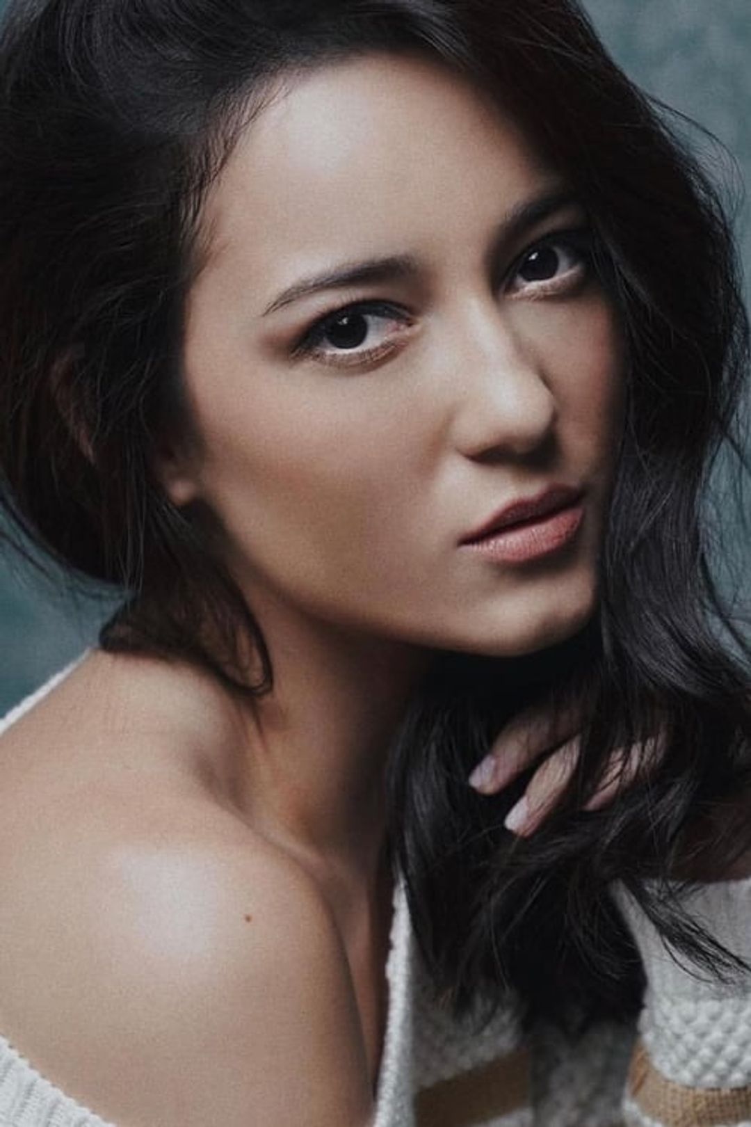 Profile image of Julie Estelle
