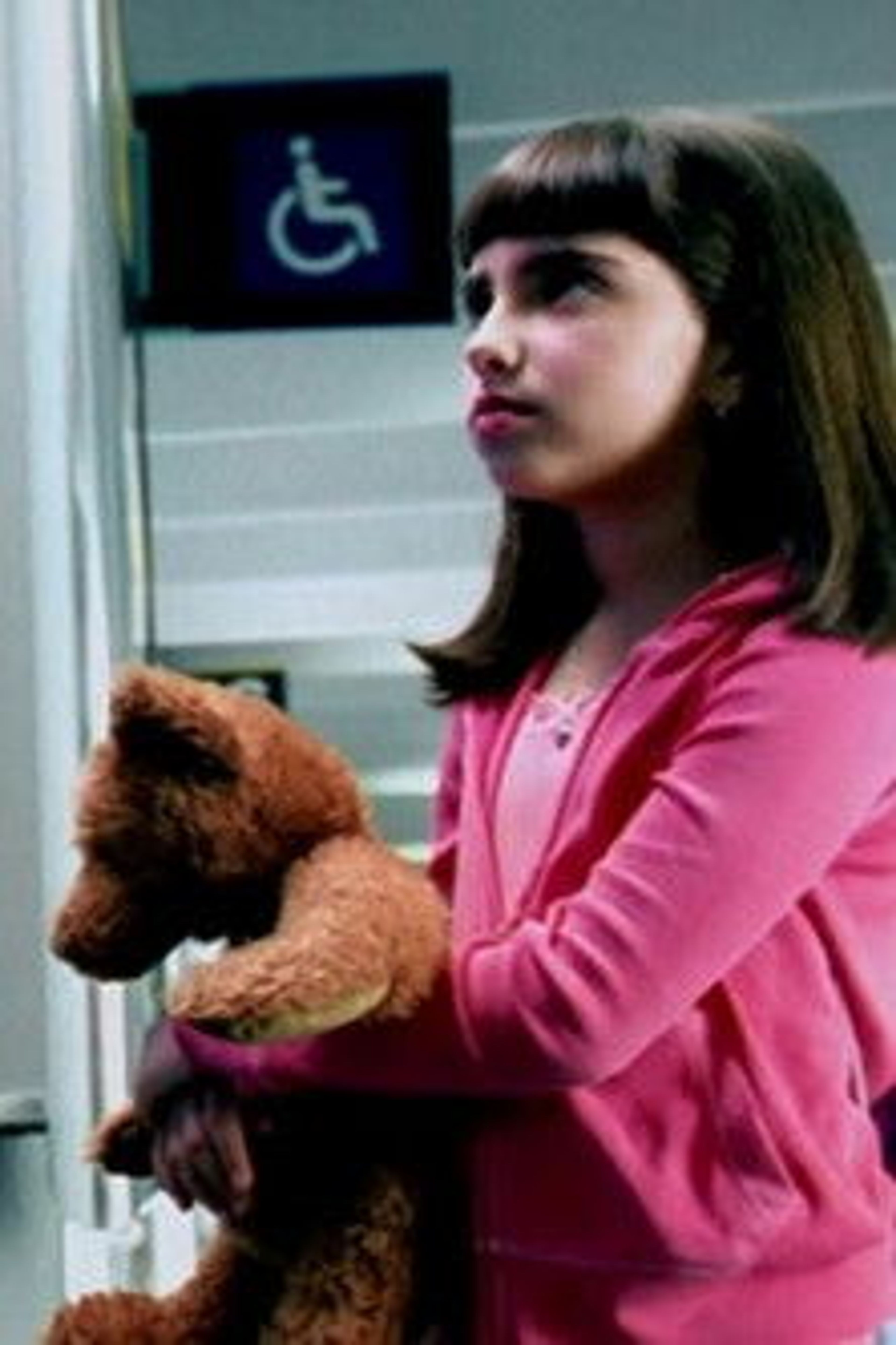 Poster image of Niña que espera