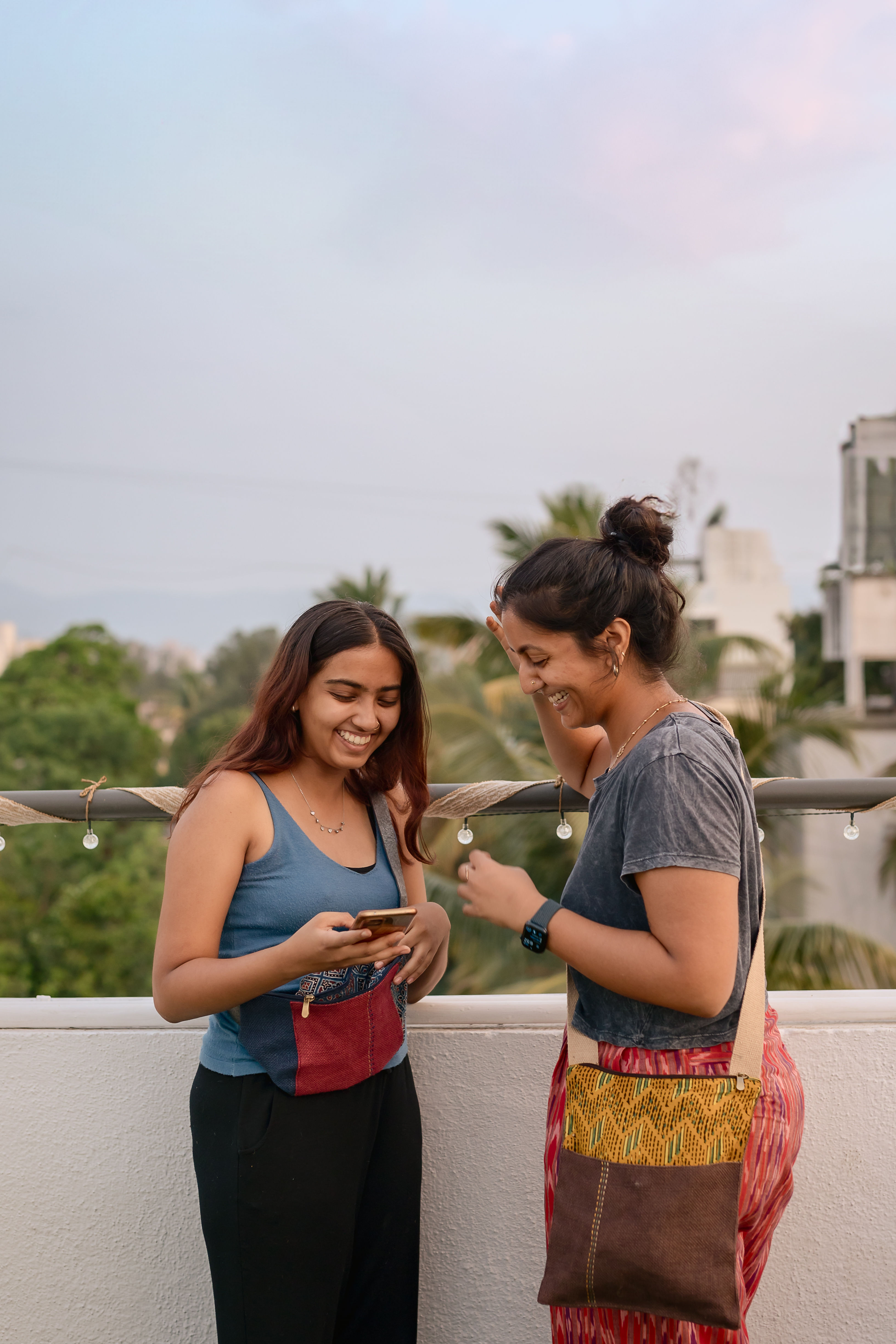 KOMOR Fanny Pack - Image 8