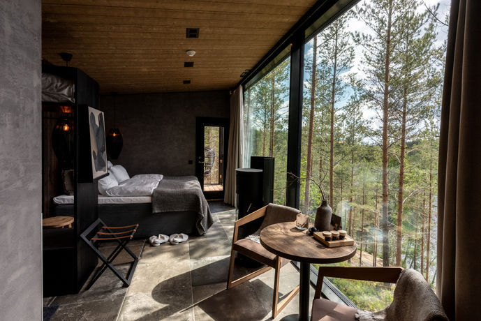 Lake View Villa
