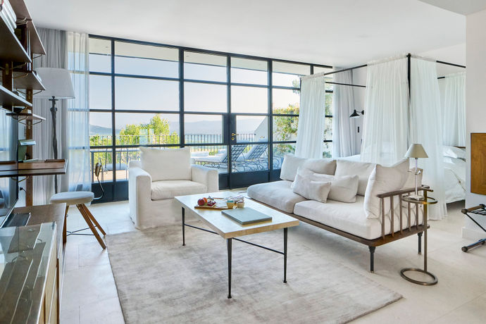 Villa Suite
