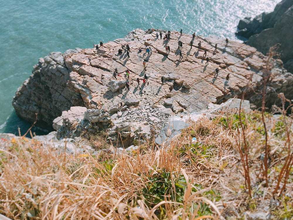 La famosa piattaforma di roccia del parco Taejongdae a Busan