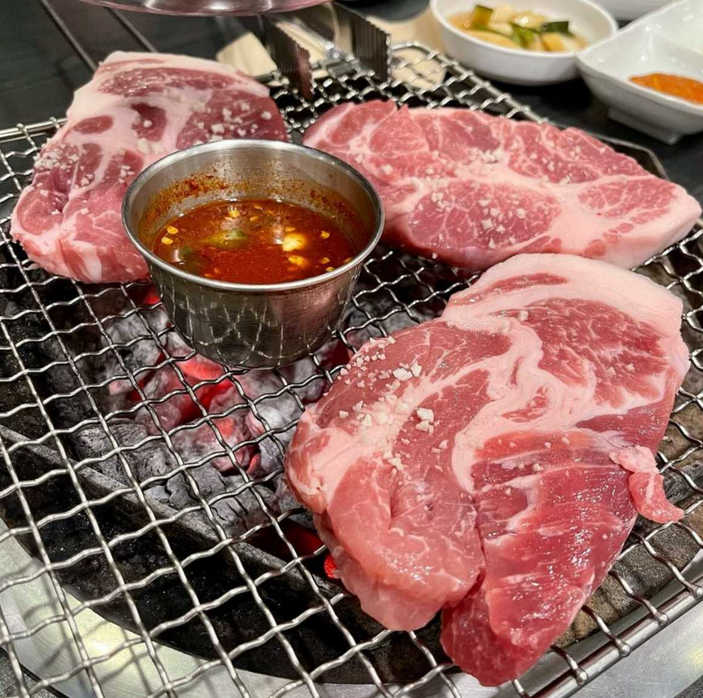 Barbecue coreano: dove mangiare maiale nero coreano Barbecue coreano: dove mangiare maiale nero coreano