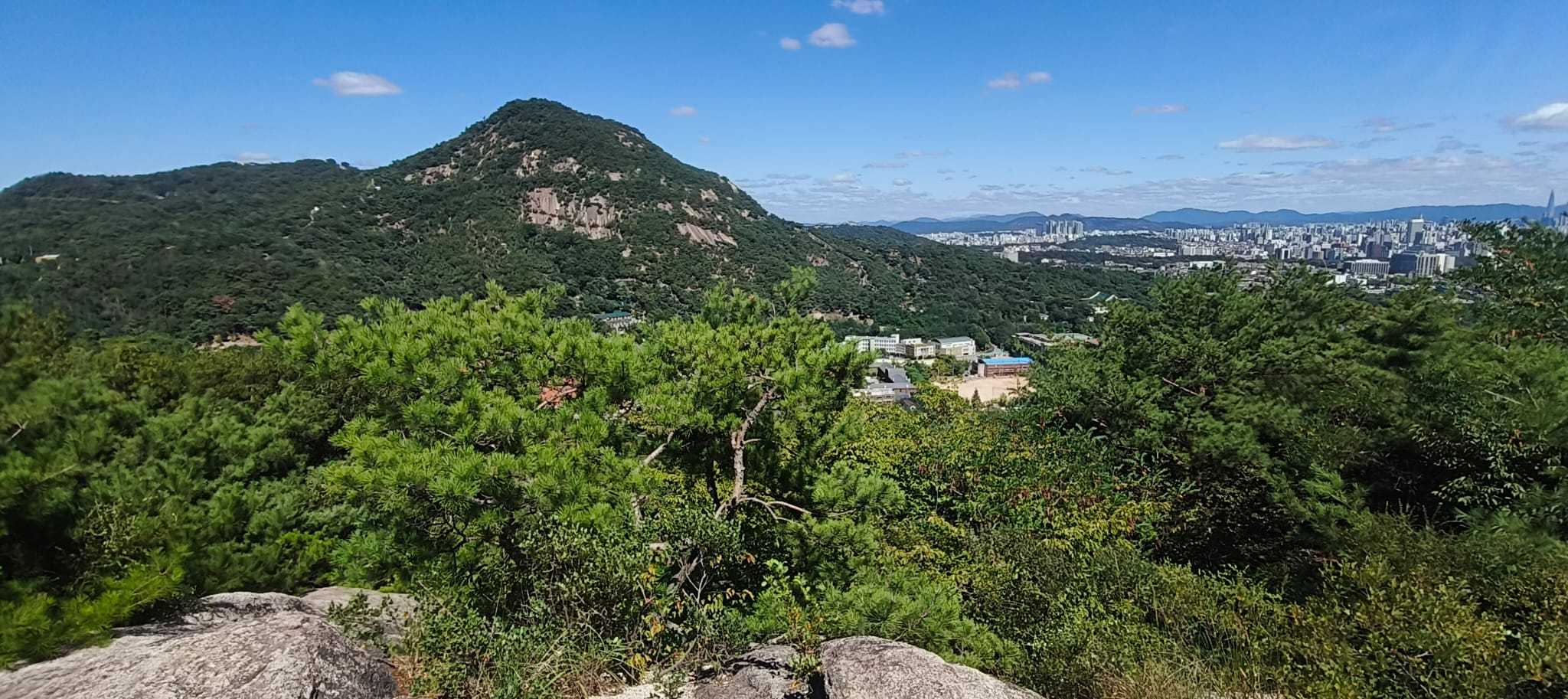 trekking lungo le Mura di Seoul Hanyangdoseong lacorea.it