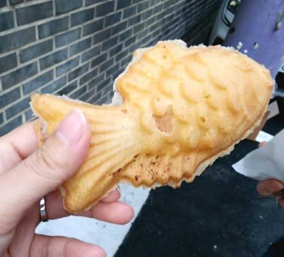 Bungeo ppang: street food coreano invernale per eccellenza: occhio a non scottarti la lingua con la farcitura che raggiunge facilmente i mille milioni di gradi :)