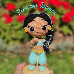 Amigurumi de la Princesa Jazmín de Aladdin con traje turquesa - Ladyrumi