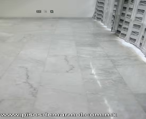 Mármol Blanco Royal Premium - Láminas y placas para pisos y recubrimientos de lujo con acabado natural