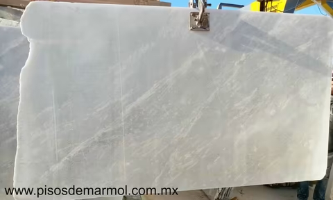 Mármol Blanco Royal Premium - Láminas y placas para pisos y recubrimientos de lujo con acabado natural