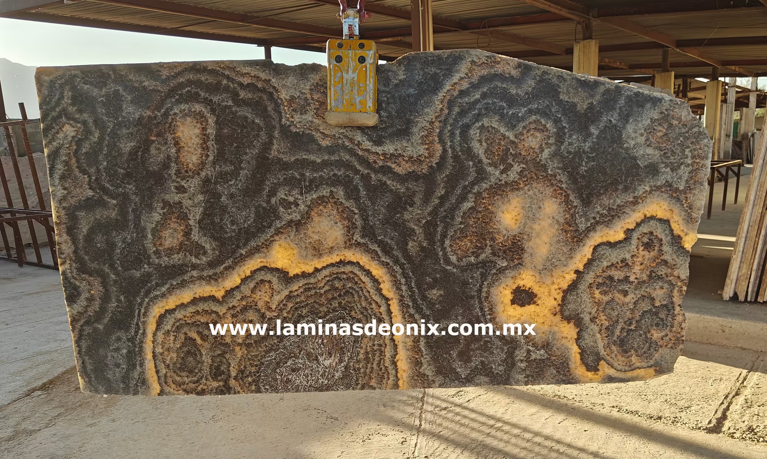 onix-negro-laminas-de-onix-negro-piso-de-onix-negro-mesa-de-onix-negro