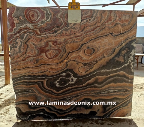 onix-madera-laminas-de-onix-madera-piso-de-onix-madera-mesa-de-onix-madera