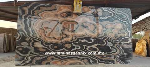 onix-madera-laminas-de-onix-madera-piso-de-onix-madera-mesa-de-onix-madera