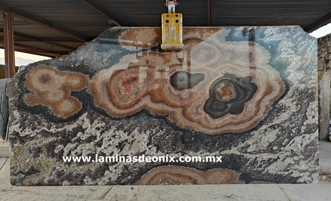 onix-madera-laminas-de-onix-madera-piso-de-onix-madera-mesa-de-onix-madera