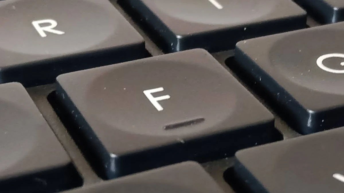Fitur water drop di tuts wireless keyboard KM4000