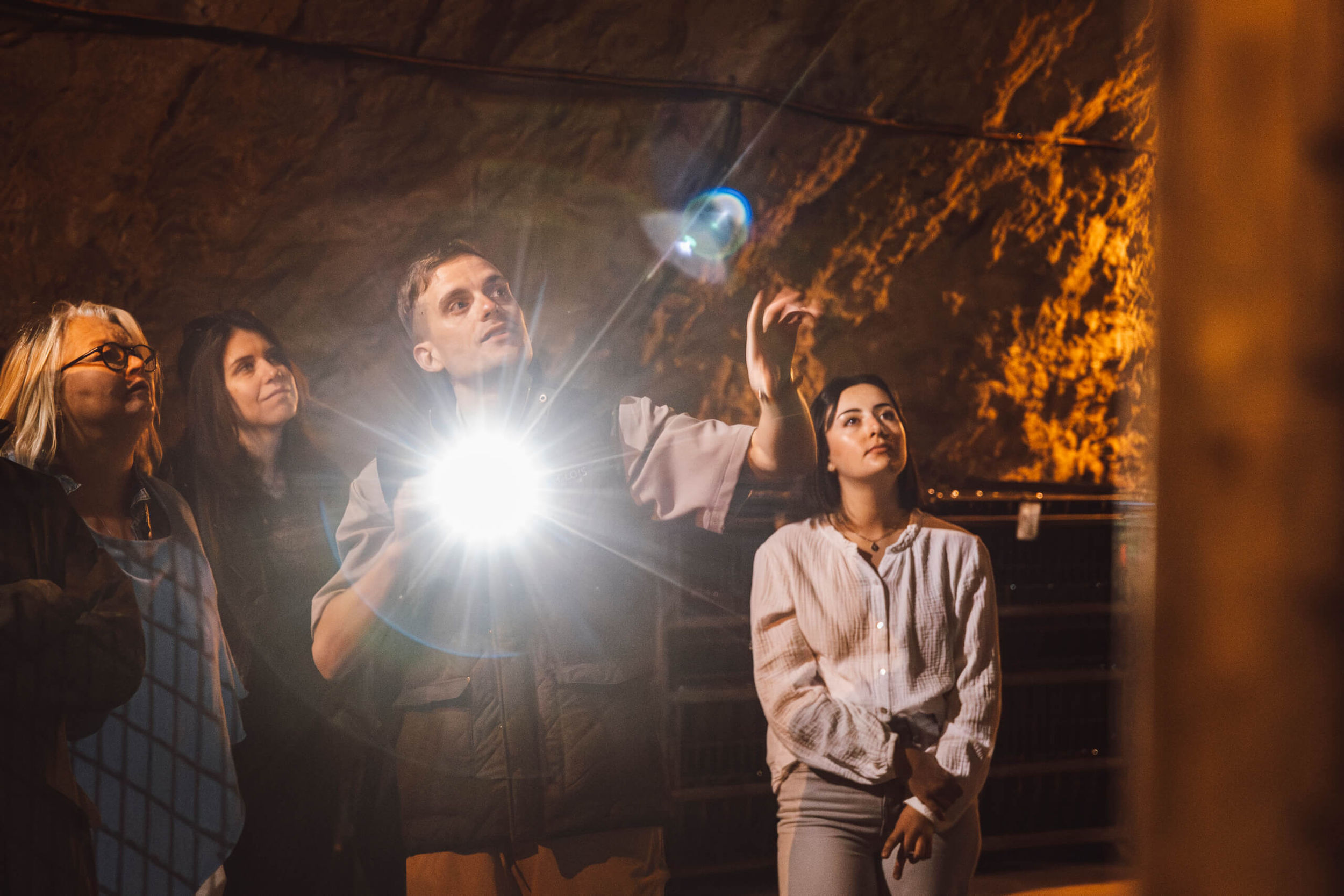 Visite de cave à Saumur : 3 expériences à vivre absolument - Langlois Crémant de Loire
