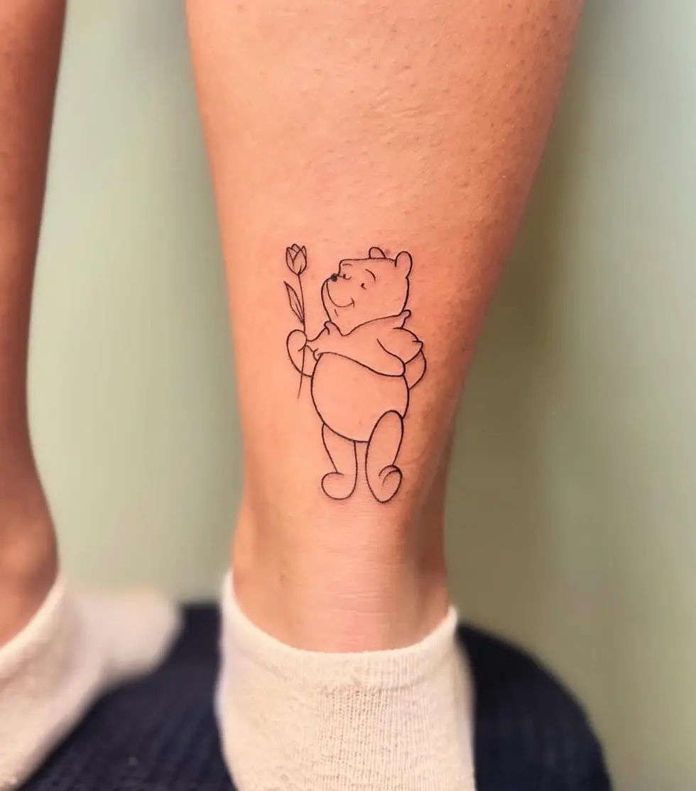 Tatuaggio fineline realizzato da La Phil Tattoo
