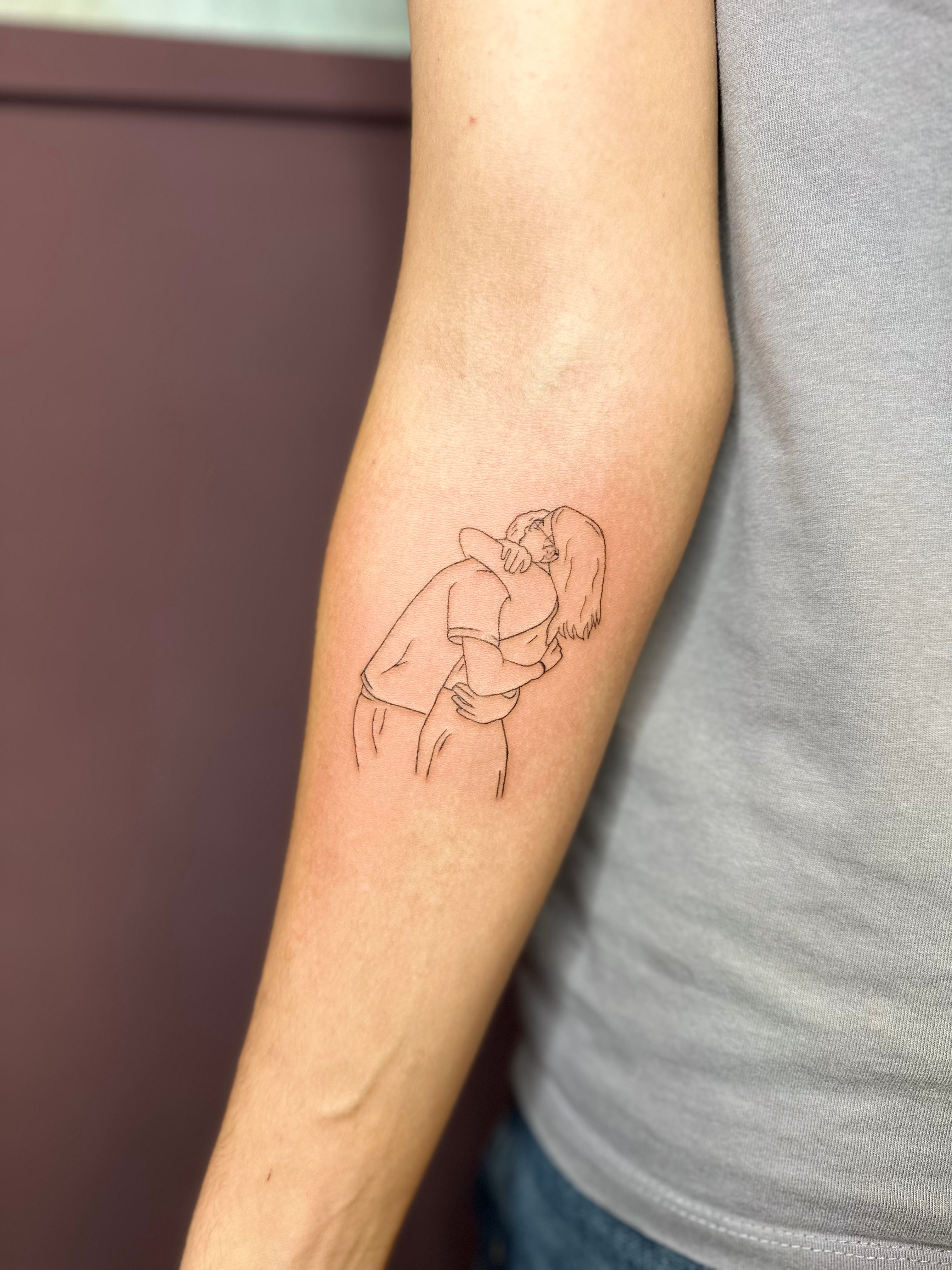 Tatuaggio Fine Line realizzato da La Phil Tattoo a Savigliano