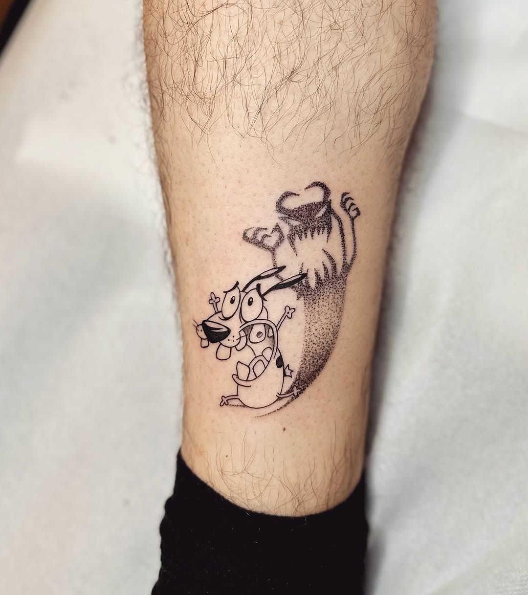 Tatuaggio Fine Line/Dotwork realizzato da La Phil Tattoo a Savigliano