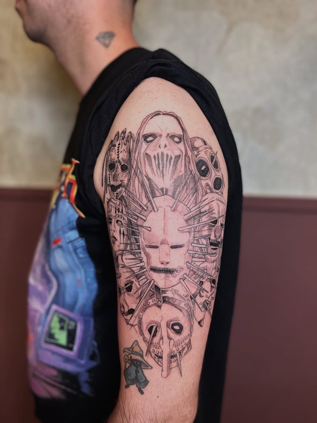 Tatuaggio Black and Gray Illustration realizzato da La Phil Tattoo a Savigliano