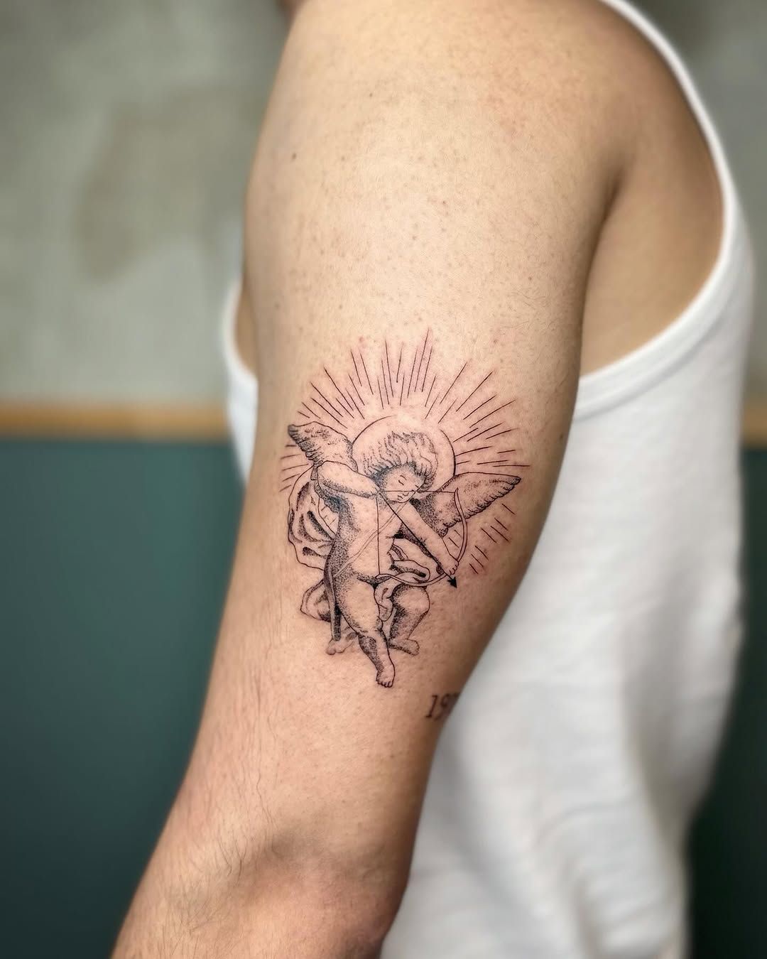 Tatuaggio Fine Line realizzato da La Phil Tattoo a Savigliano