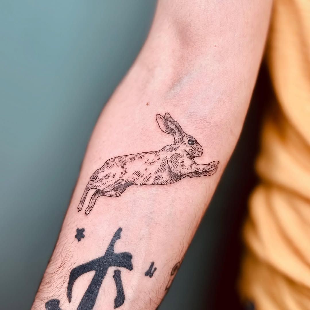 Tatuaggio Fine Line/Etching - Adrenaline realizzato da La Phil Tattoo a Savigliano