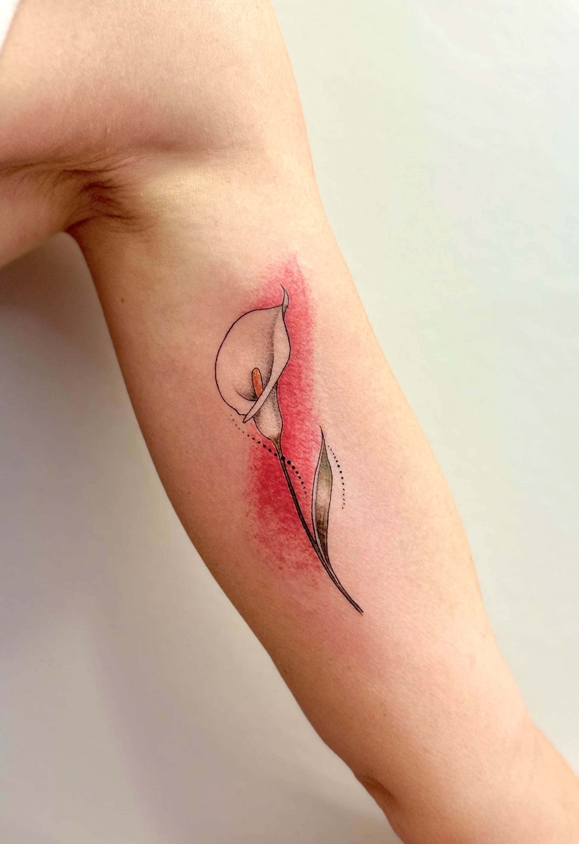 Tatuaggio fineline realizzato da La Phil Tattoo
