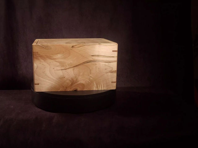 Personalized Large Maple Urn, 335 ci — one-of-a-kind maple cremation urn No. 536