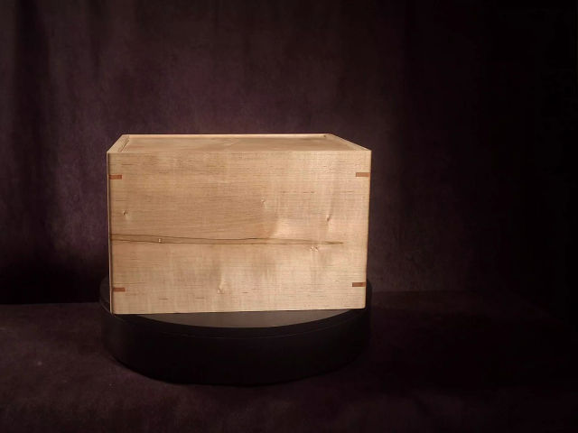 Personalized Large Maple Urn, 352 cu in — one-of-a-kind maple cremation urn No. 538