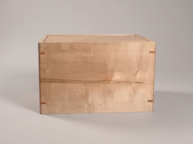 Maple Laser Engraved Cremation Urn, Large 352 cu in — one-of-a-kind maple cremation urn No. 538