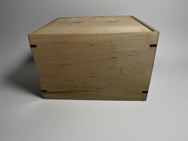 Personalized Large Maple Urn, 368 ci — one-of-a-kind maple cremation urn No. 512