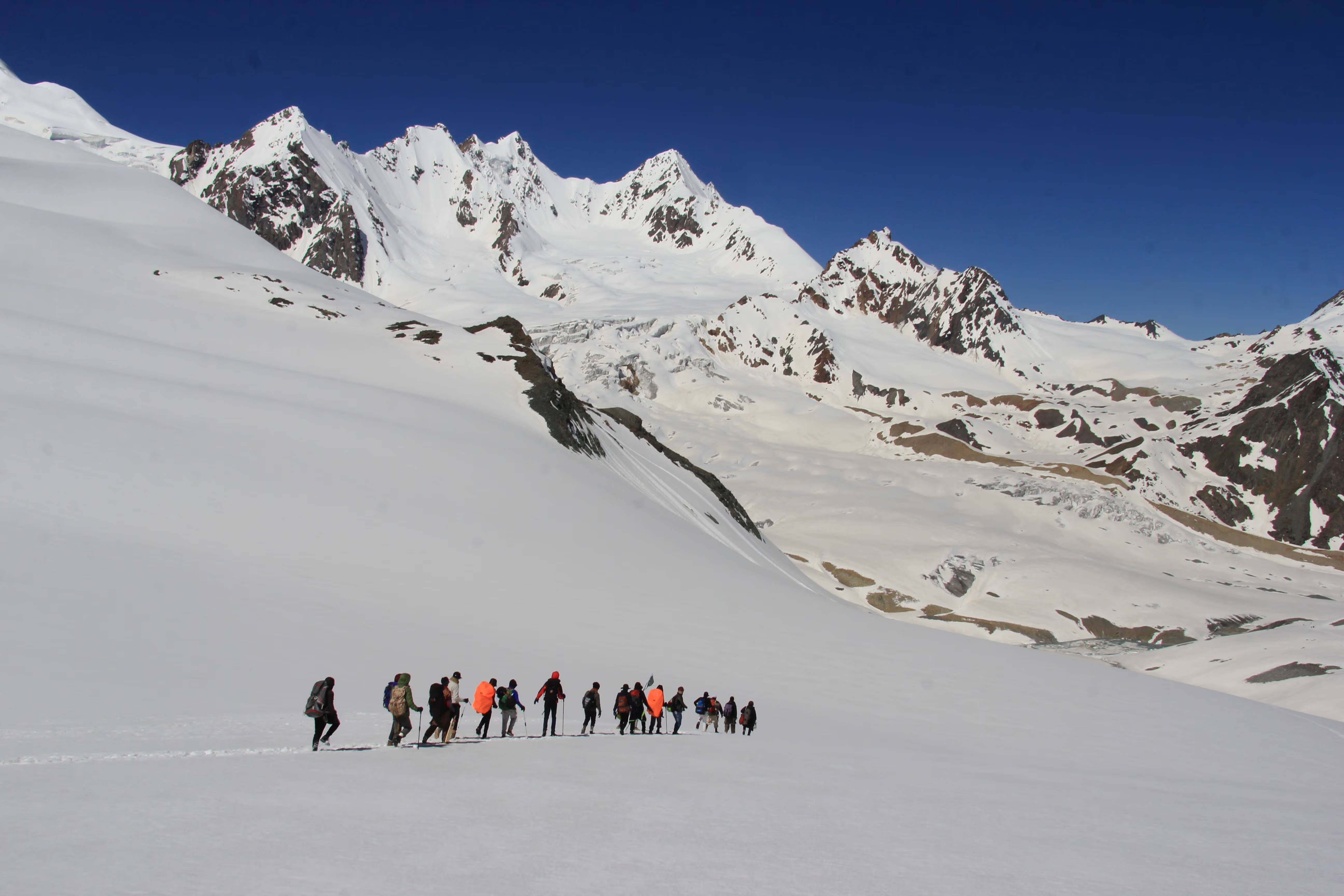 HARAMOSH LA KUTWAL LAKE TREK