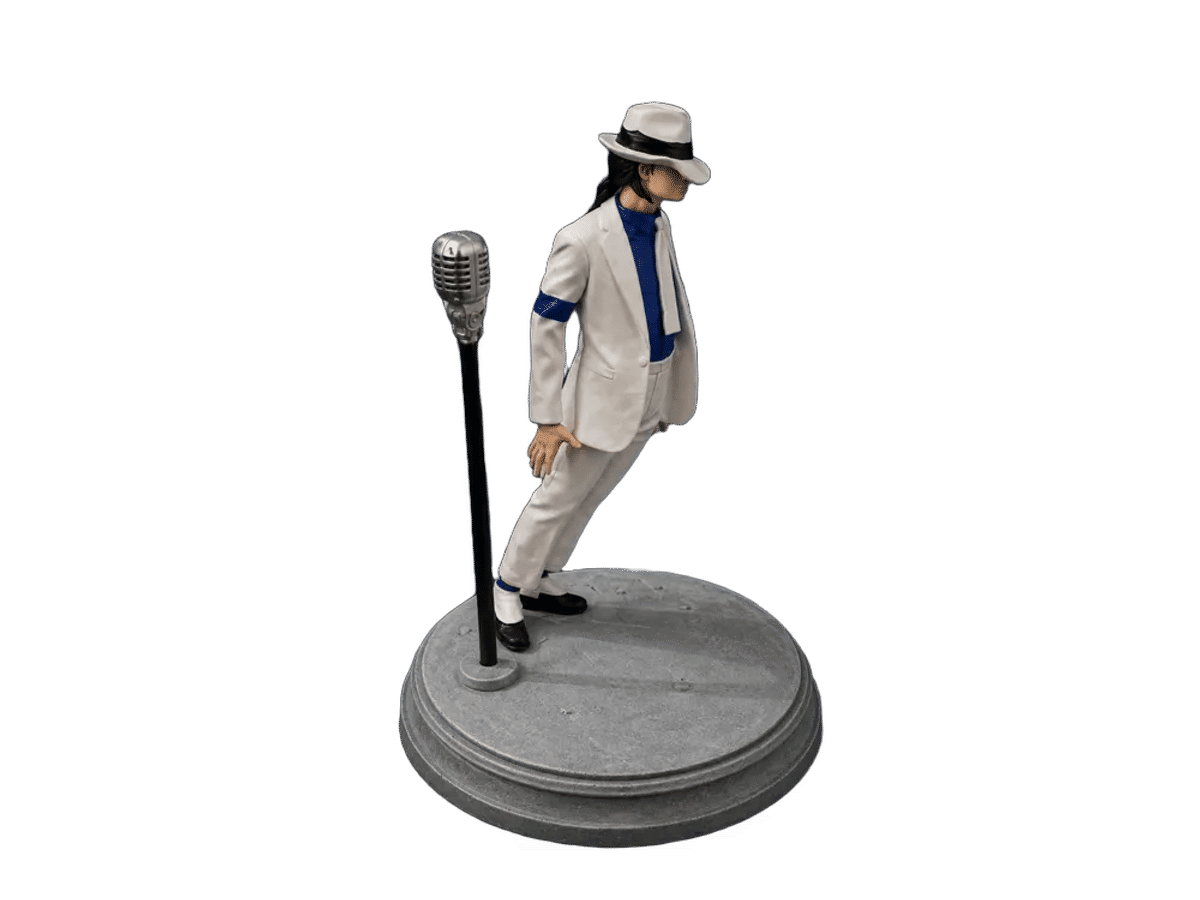 Only Michael’s famous “Smooth Criminal” lean dance — Main view