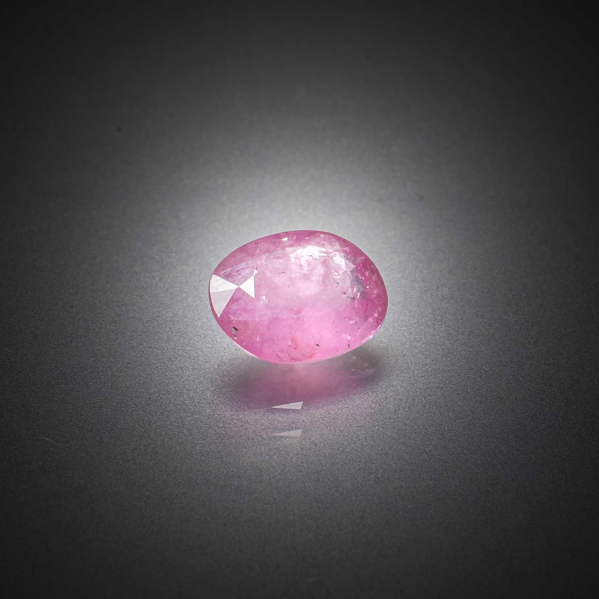 Lot de cinq tourmalines poires sur papier. - Lazuli