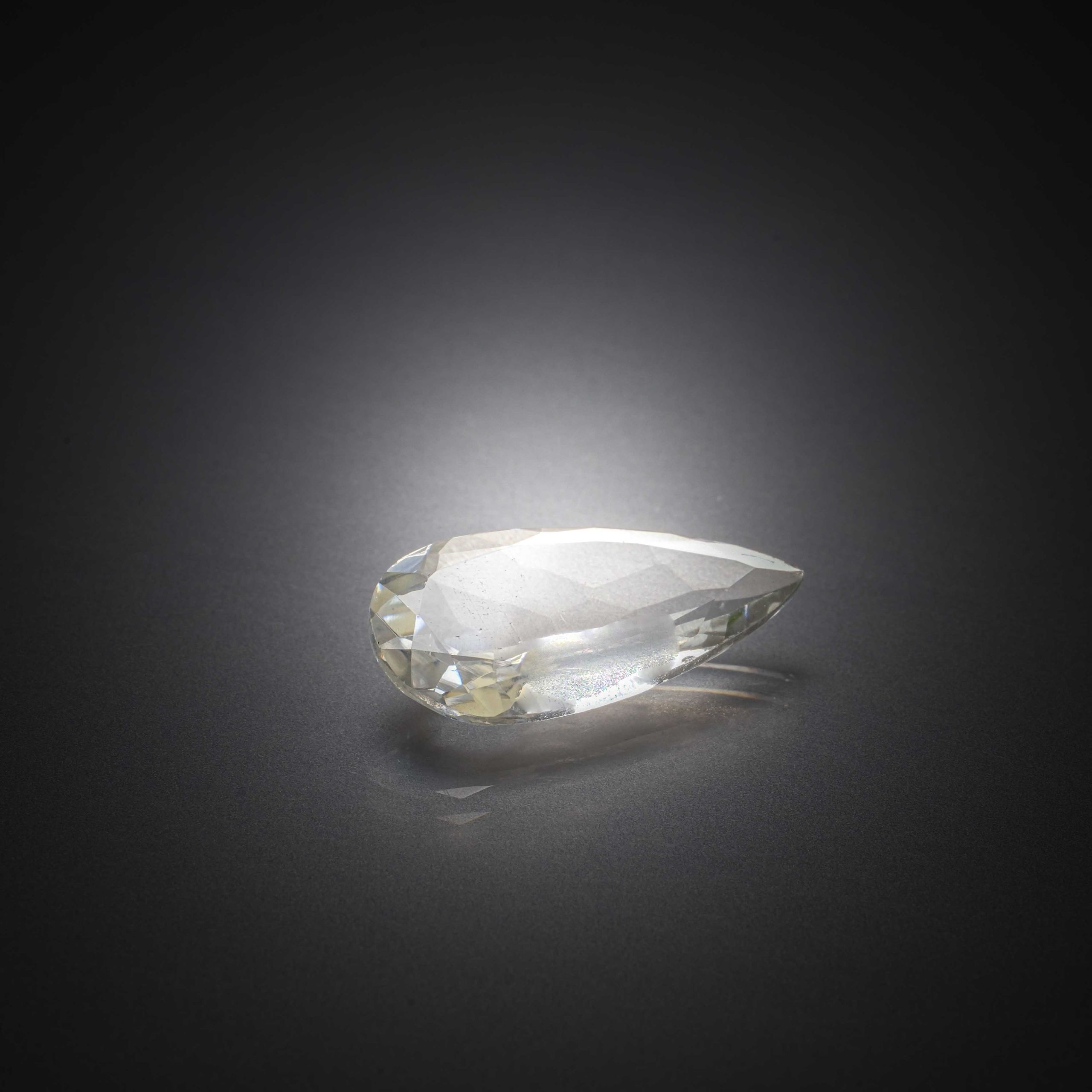 Malachite goutte sur papier. - Lazuli