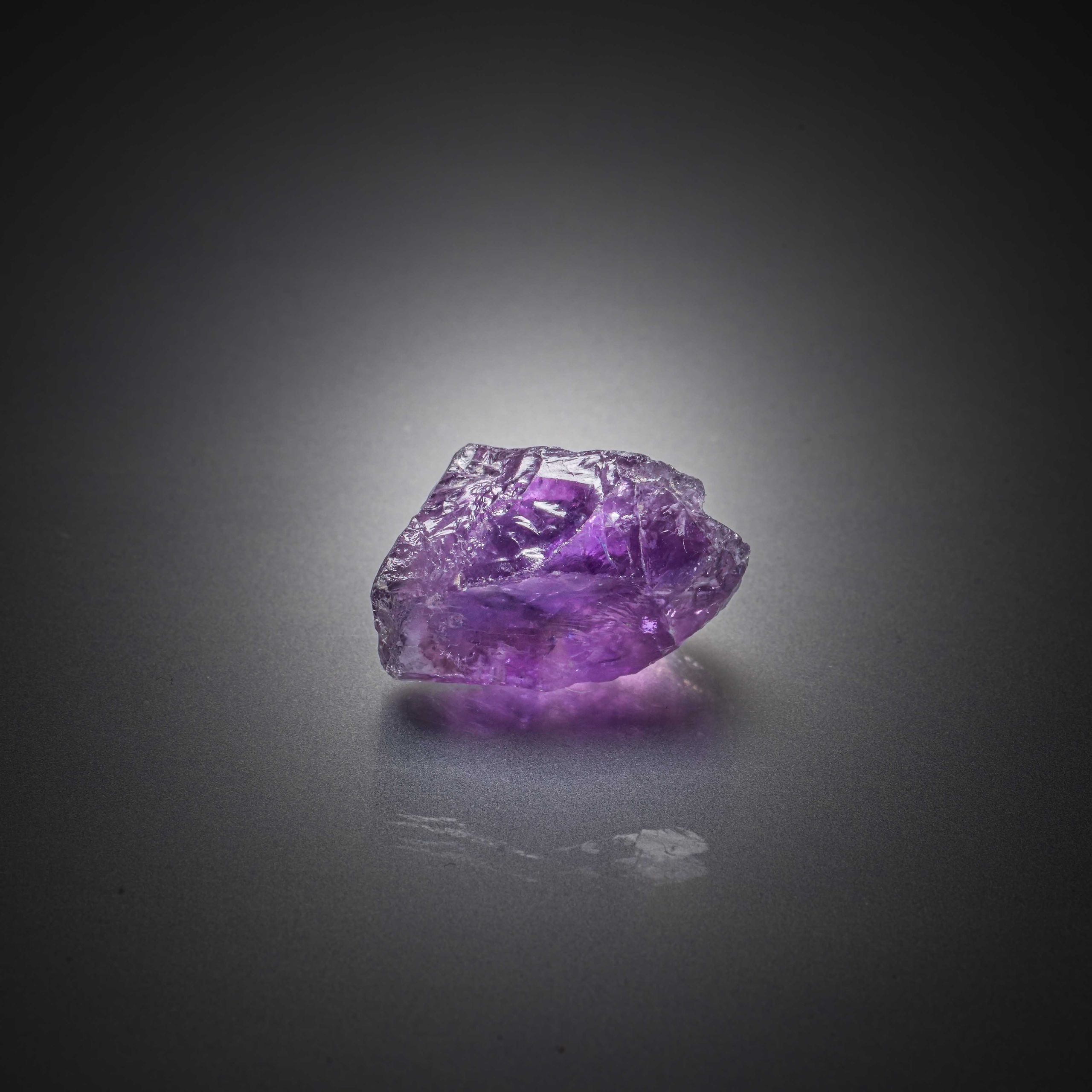 Citrine poire sur papier. - Lazuli