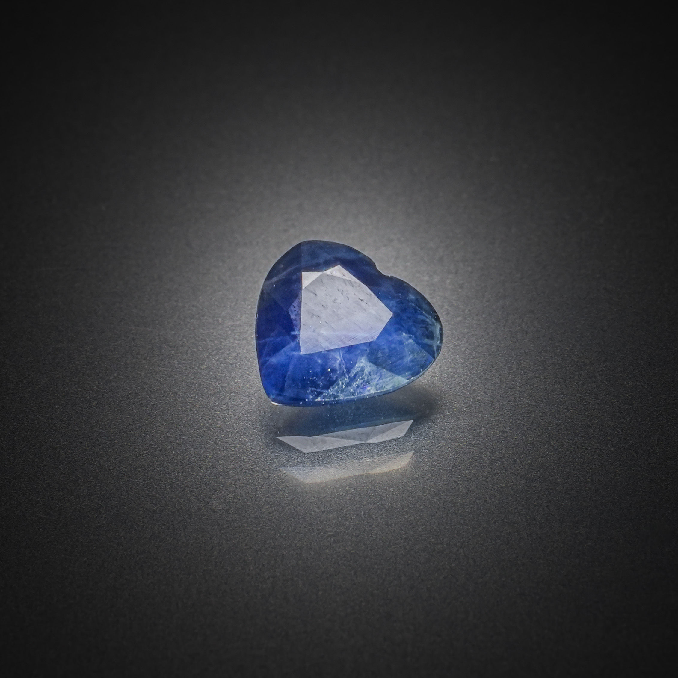 Fluorite bleue/verte coeur sur papier. - Lazuli