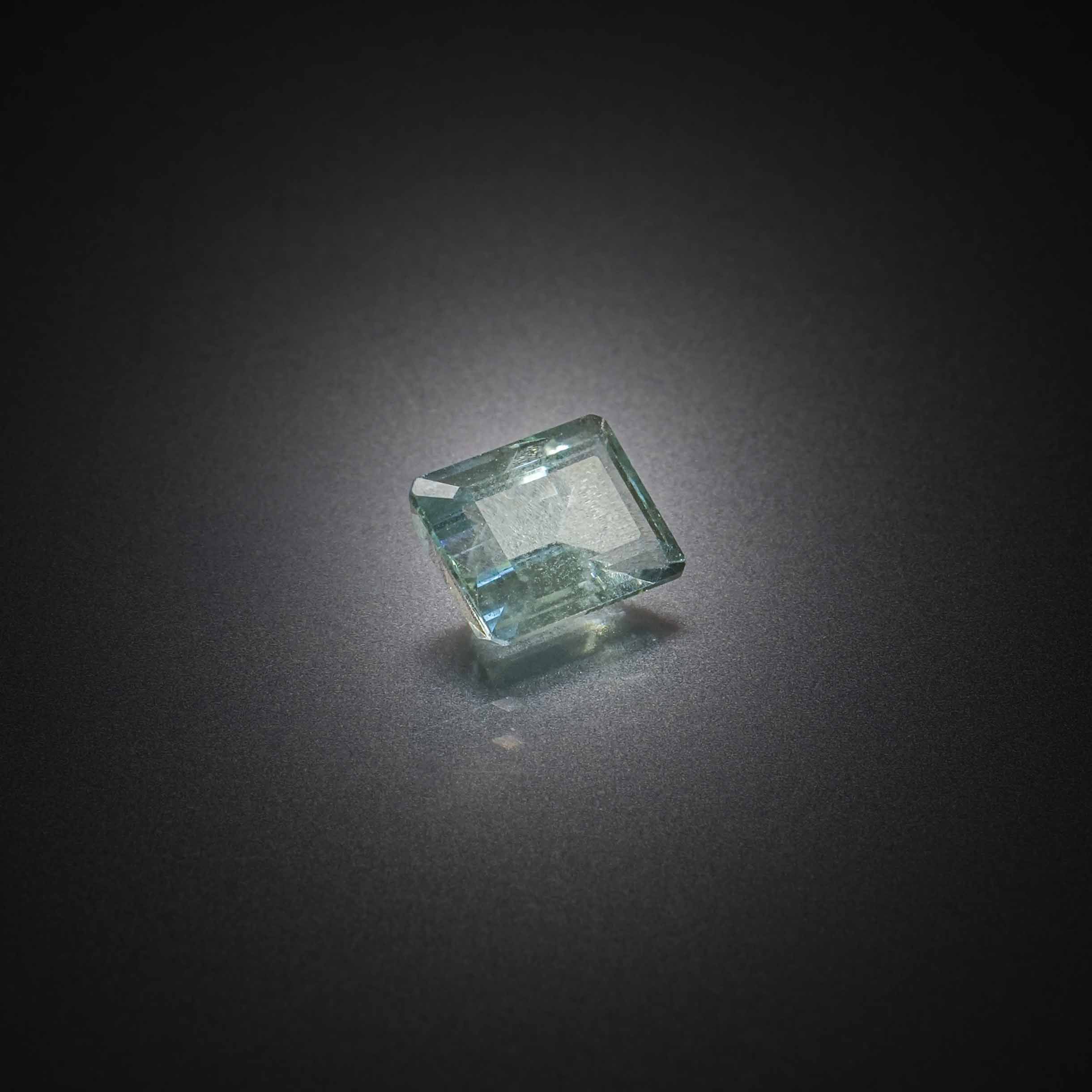 Appairage de tourmalines roses poires sur papier. - Lazuli