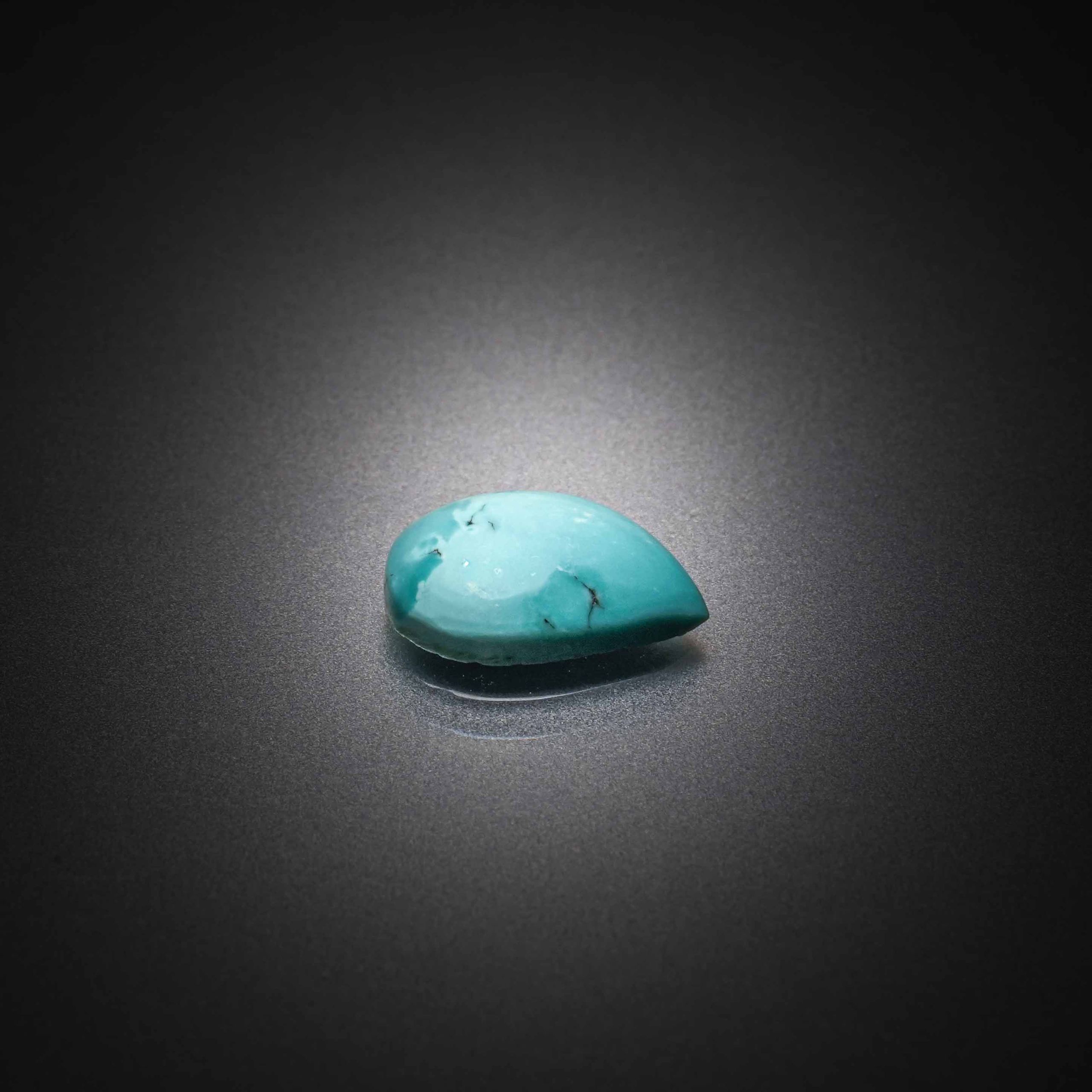 Appairage de tourmalines jaunes poires sur papier. - Lazuli