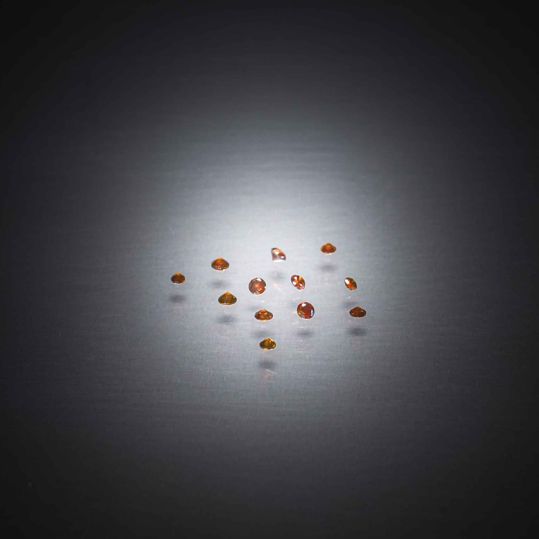 Quartz lemon étoile sur papier. - Lazuli