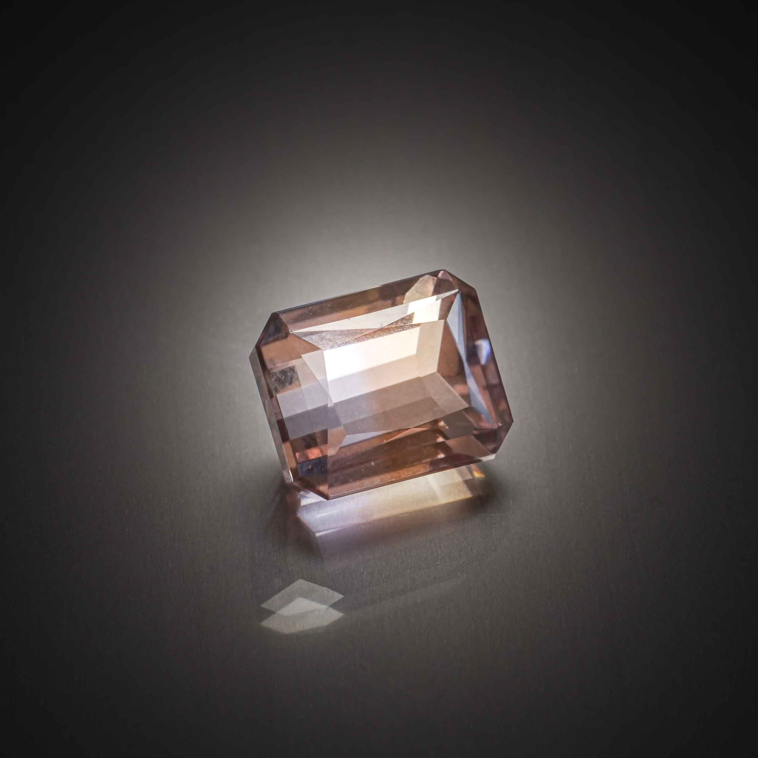Lot de tourmalines rondes sur papier. - Lazuli