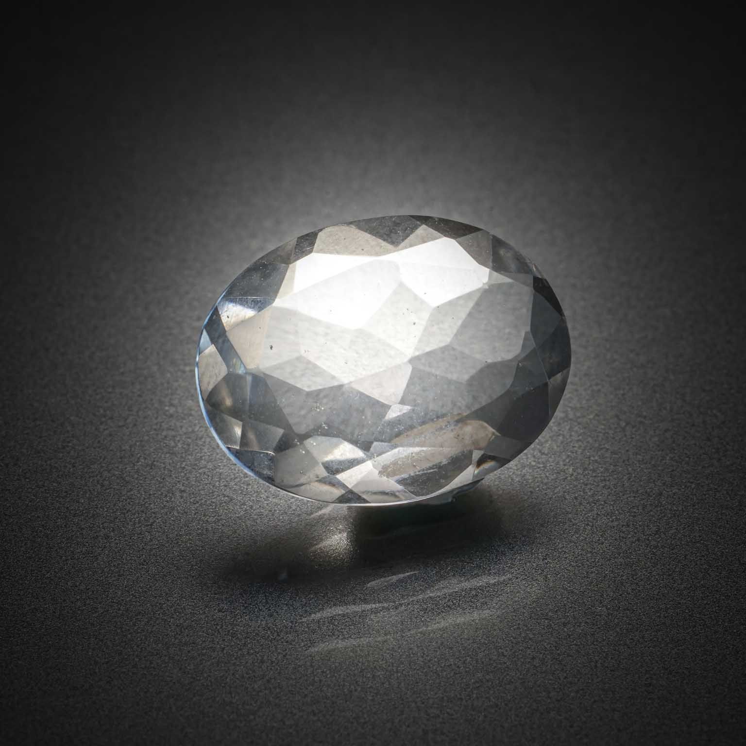 Lot de neufs diamants sur papier. - Lazuli