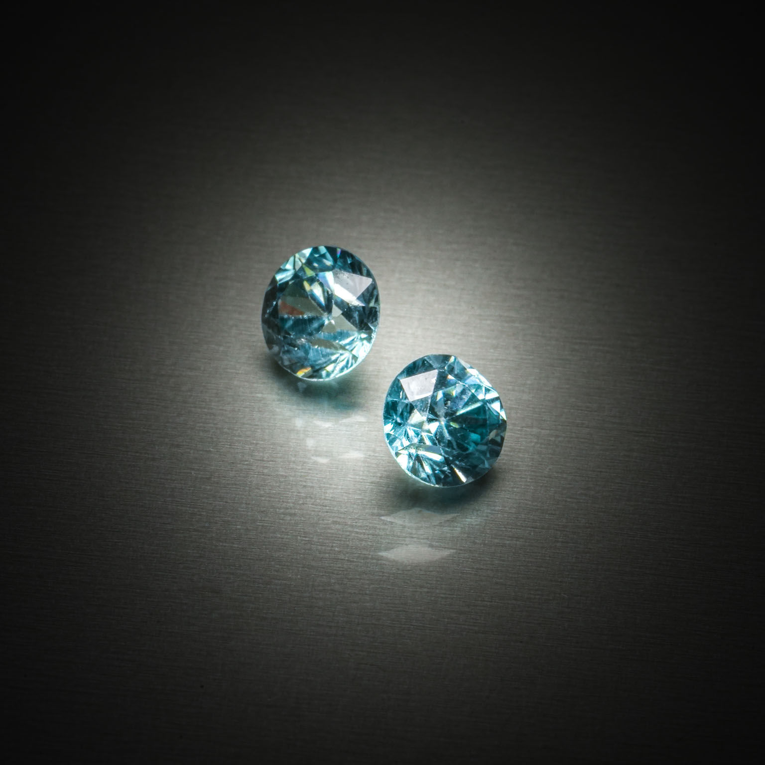 Fluorite bleue/verte coussin sur papier. - Lazuli