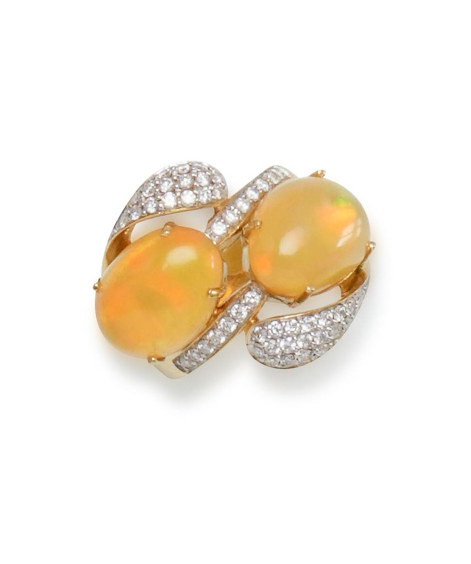 Pendentif en or jaune (750 millièmes) et platine ornée de diamants. - Lazuli