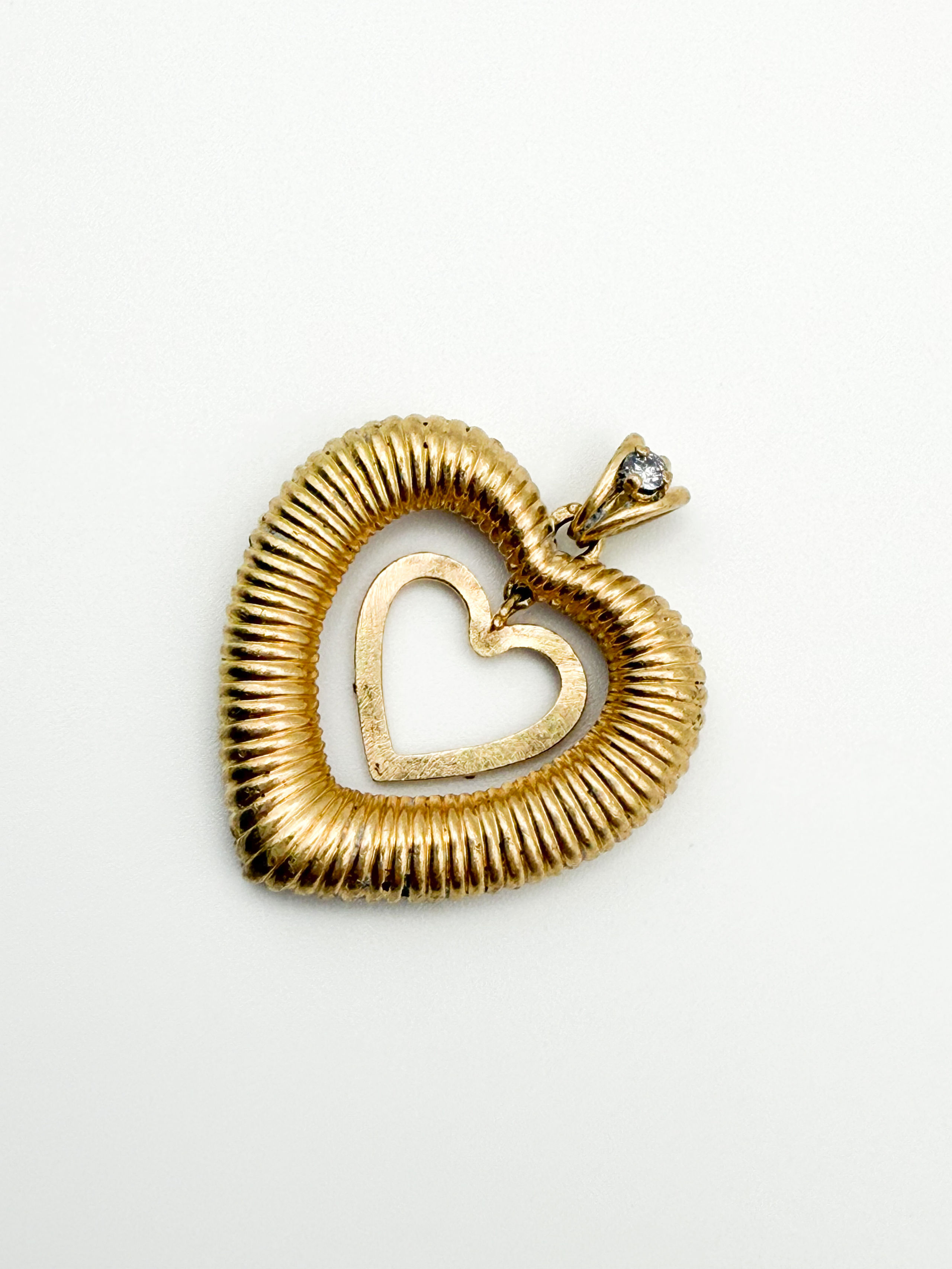 Broche en or rose et gris (750 millièmes) stylisant une gerbe ornée de diamants taille ancienne et de perles. - Lazuli