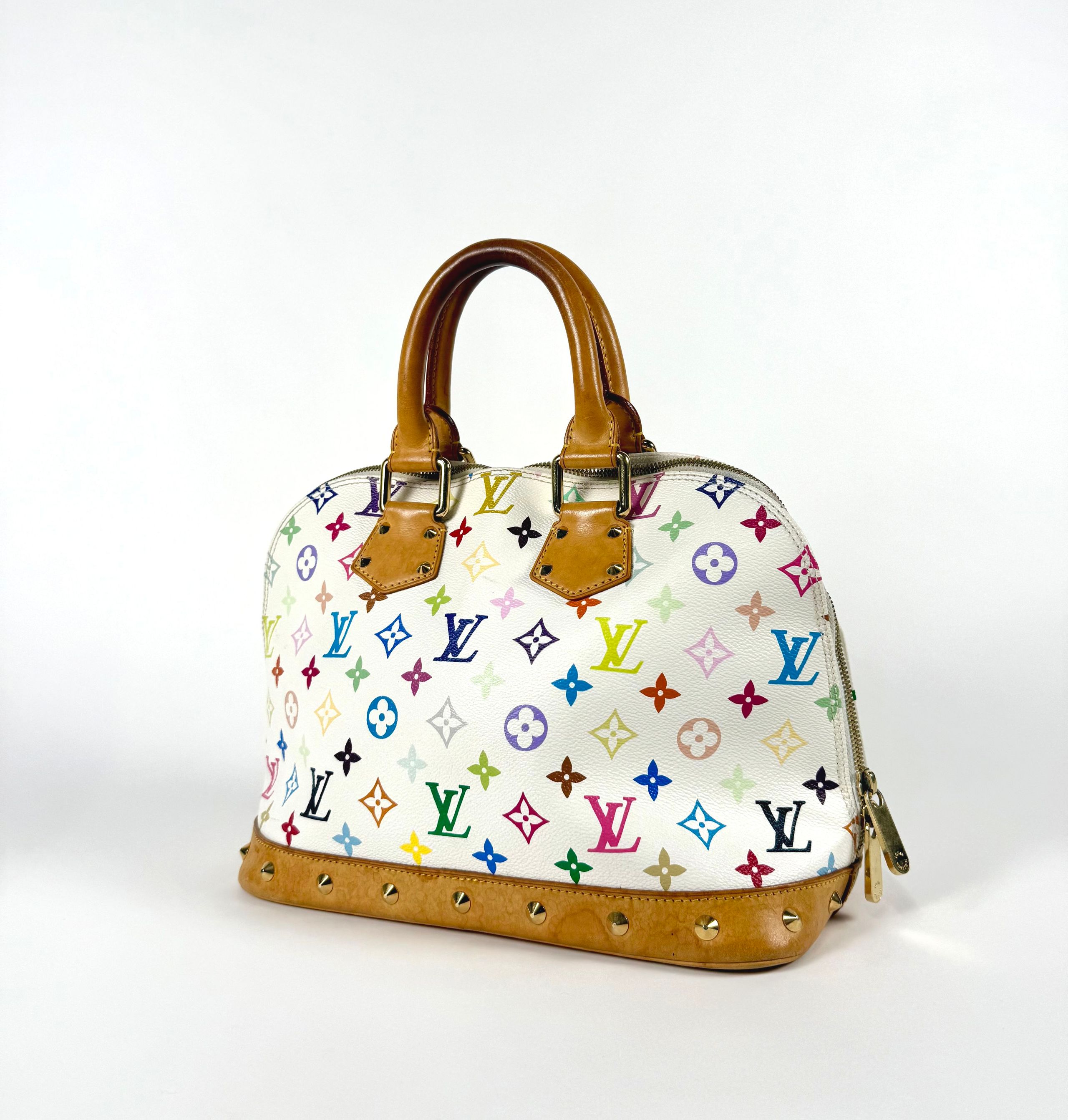 Bague en or rose (750 millièmes) ornée d’un jaspe sanguin octogonal à décor ciselé d’enroulements floraux et gravée et datée « 6 juin 1836 ». - Lazuli