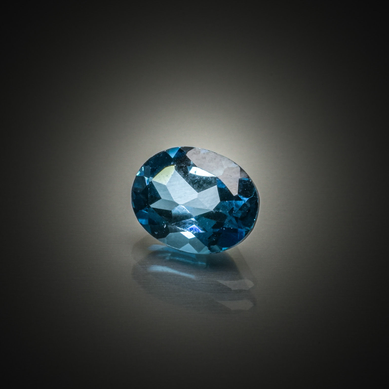 Quartz rose flocon sur papier. - Lazuli