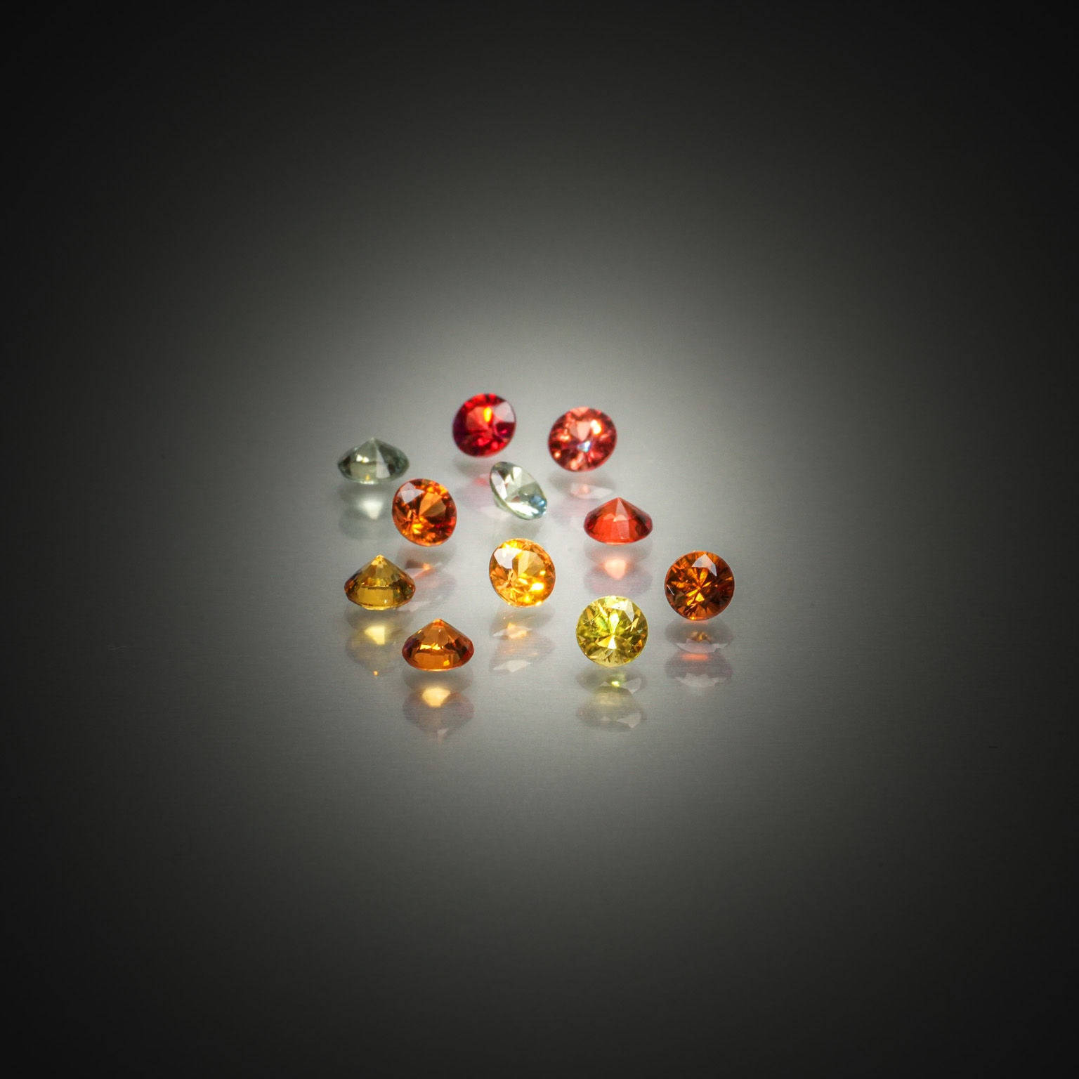 Diamant rond sur papier. - Lazuli