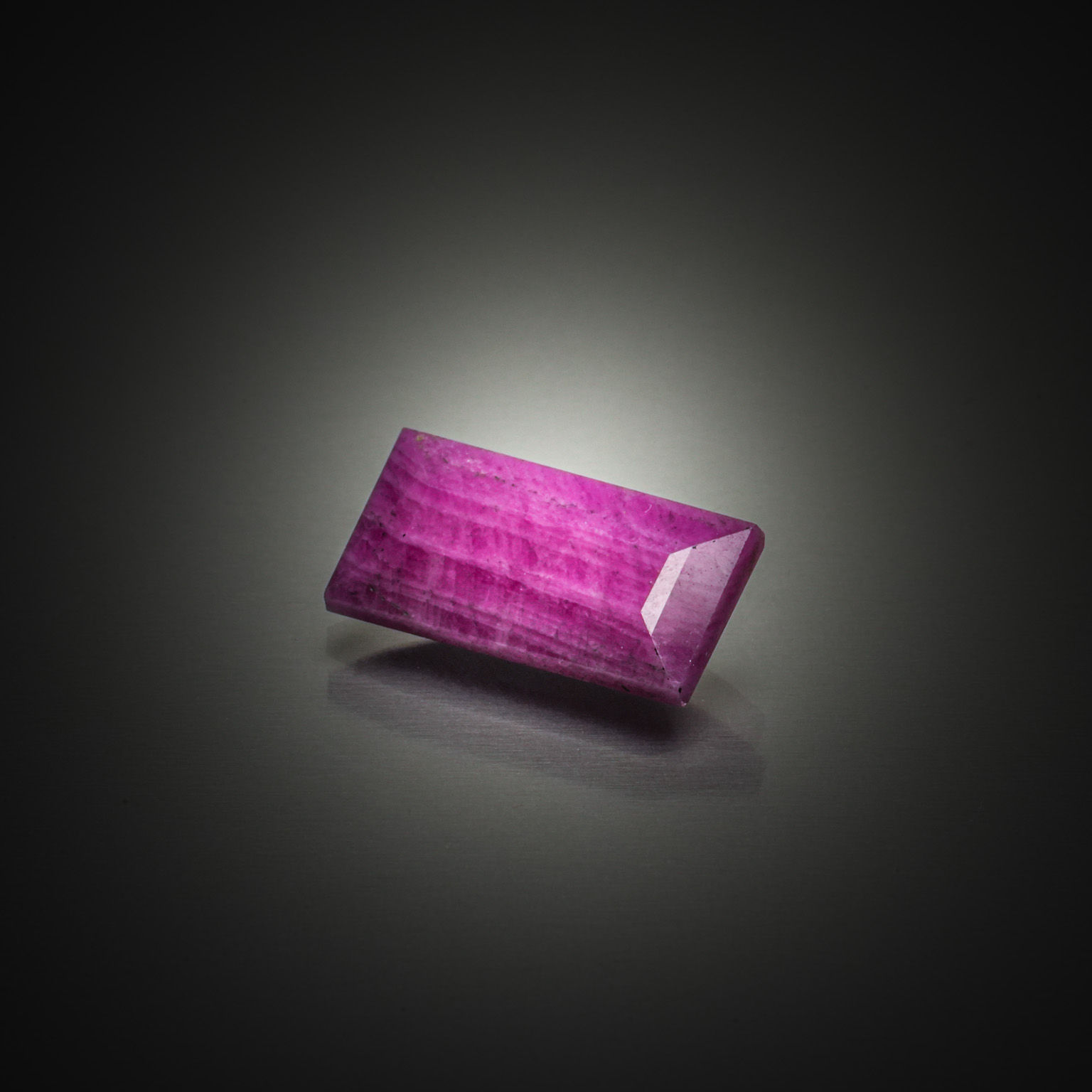 Pierre de lune ovales sur papier. - Lazuli