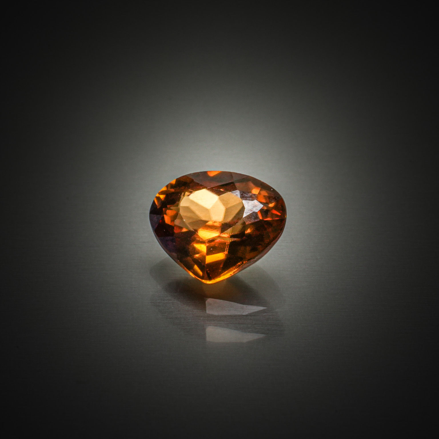 Améthyste coussin sur papier. - Lazuli